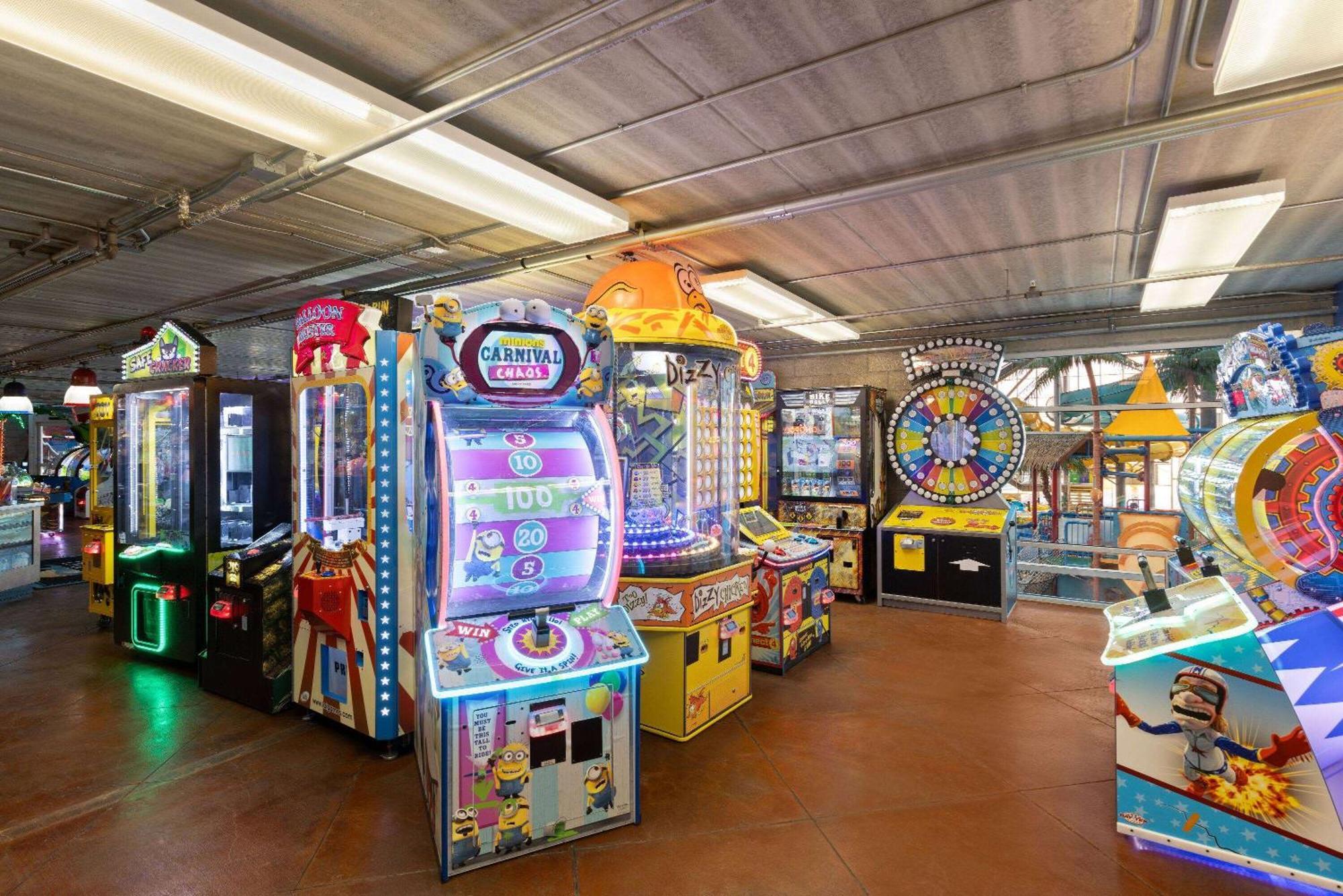 רפיד סיטי La Quinta Inn And Suites By Wyndham At Watiki Waterpark מראה חיצוני תמונה