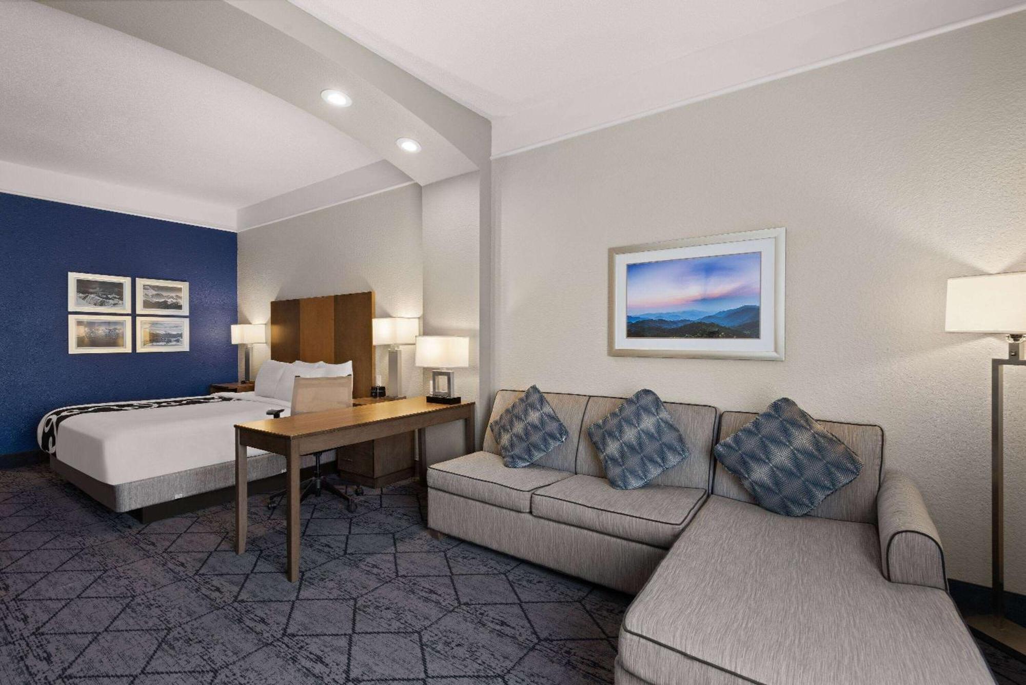 רפיד סיטי La Quinta Inn And Suites By Wyndham At Watiki Waterpark מראה חיצוני תמונה